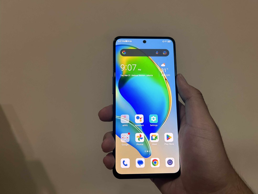 ZTE Blade V40s — Ilustrační foto — barva se může lišit
