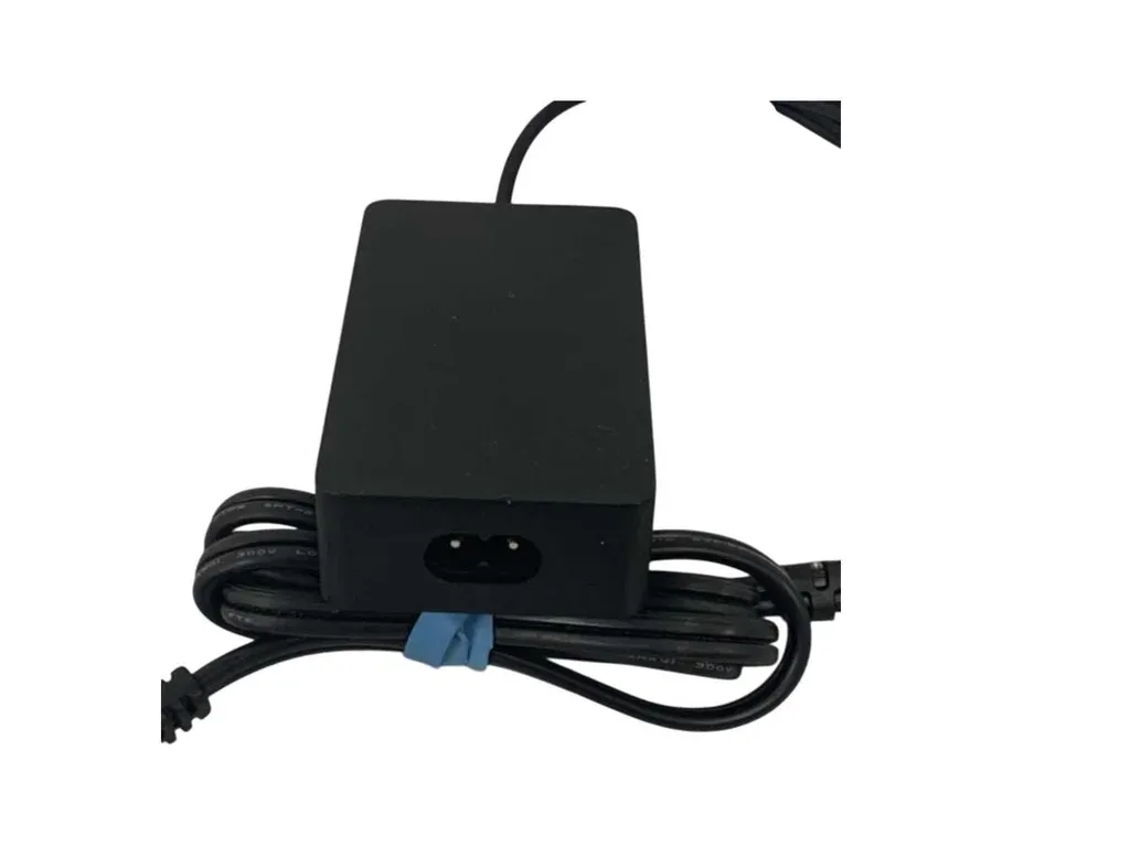 Microsoft Surface Model 2062 15.0V 4.0A (65W)