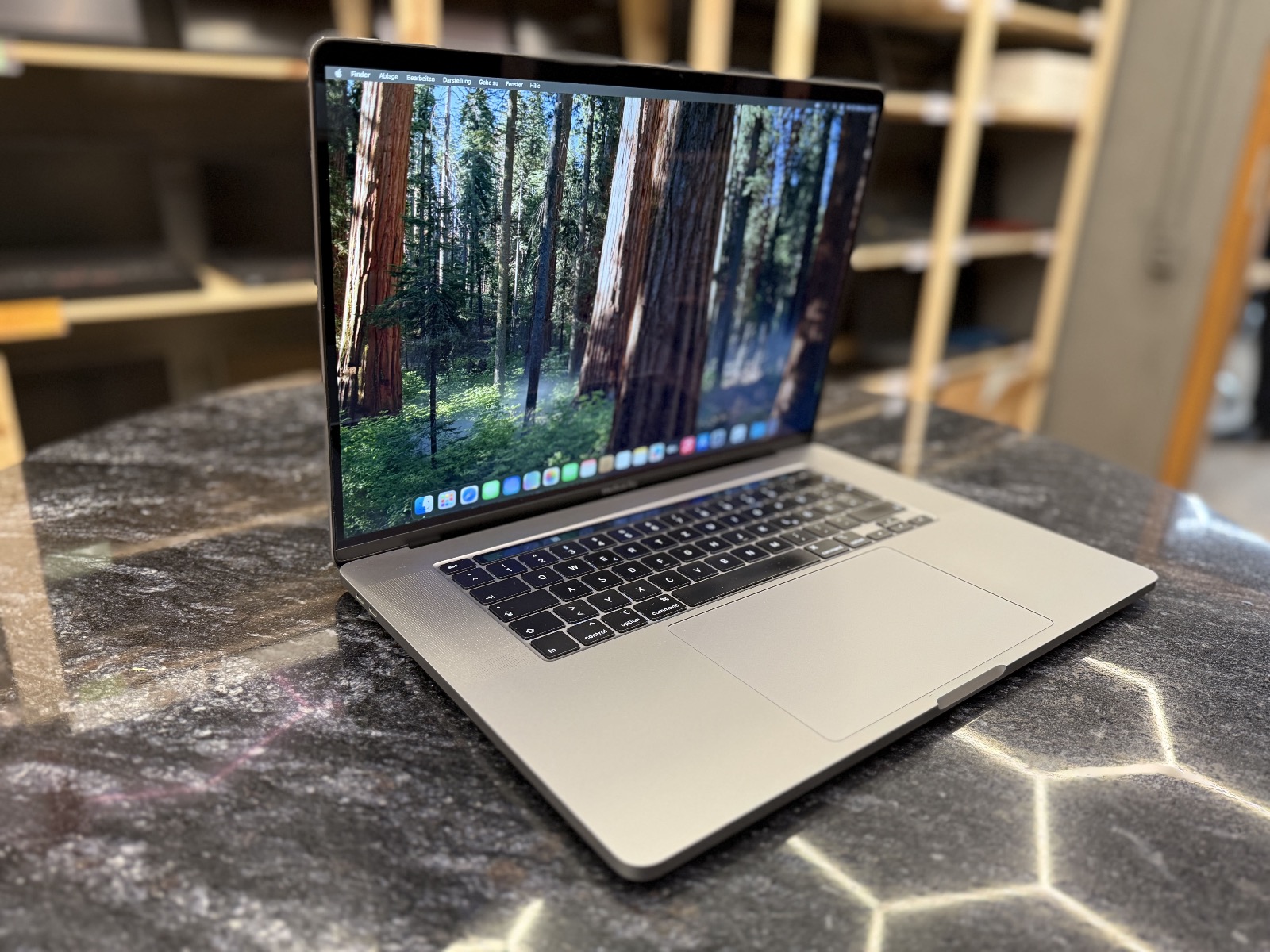 MacBook Pro 16"2019/i7/16RAM/512GB/A2141